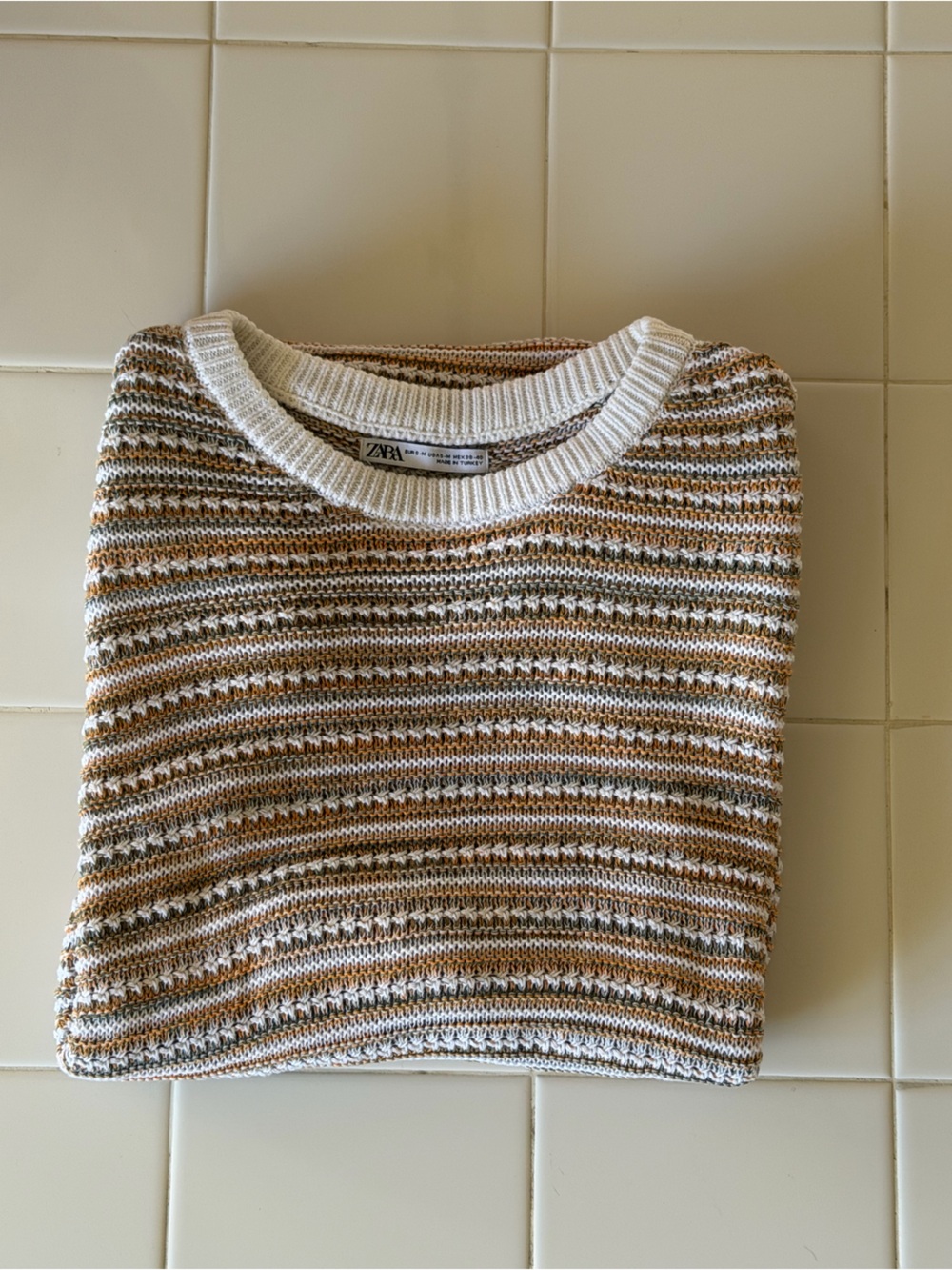 Zara Men's Textured Knit Short Sleeve Sweater Striped Tan Grey Size S/M - Picture 3 of 6